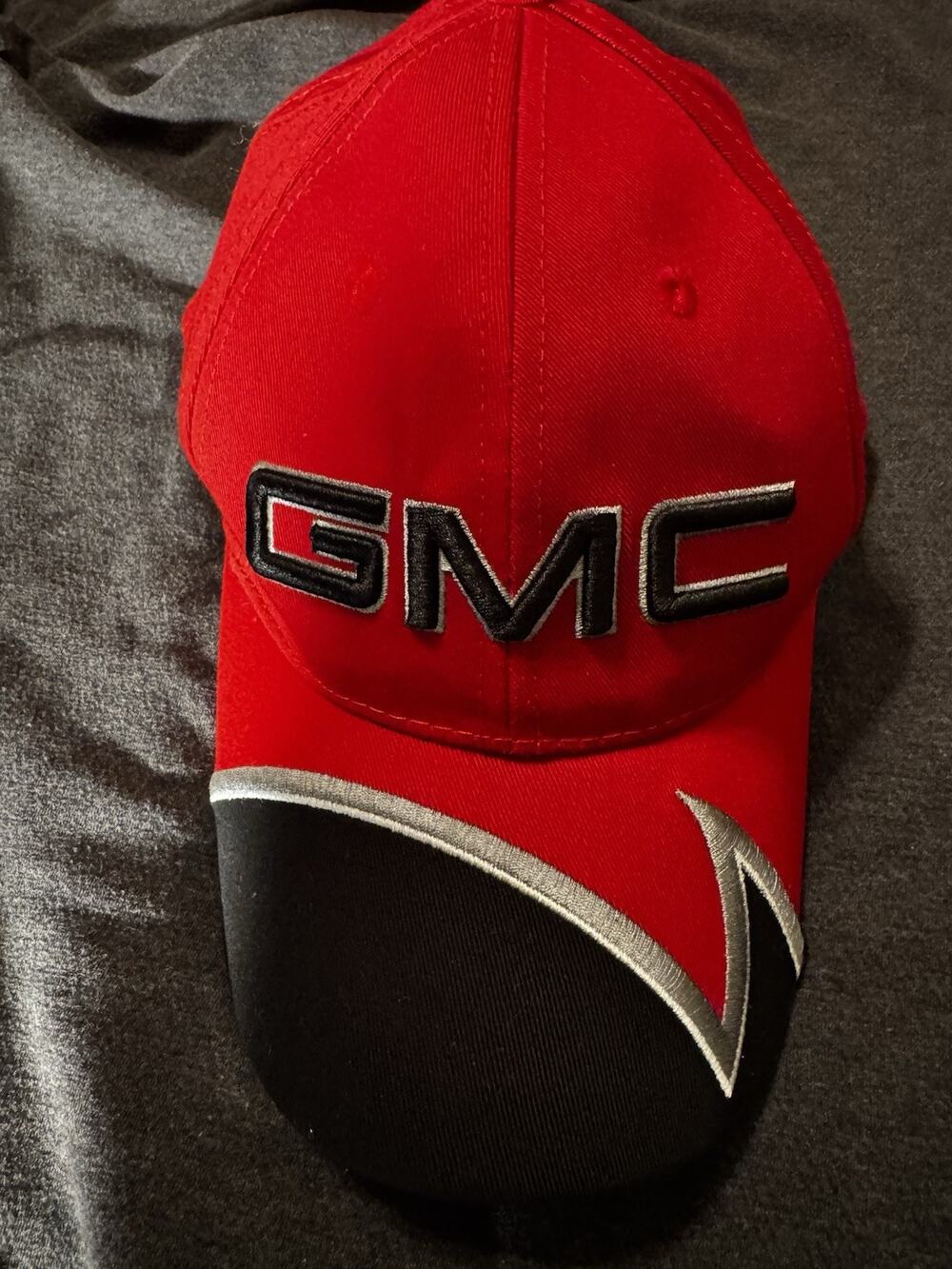 GMC General Motors Red Black Adjustable Hat Cap Licensed Daystone USA Vintage